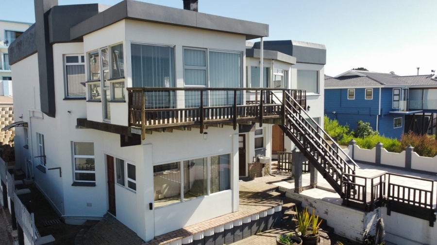 7 Bedroom Property for Sale in Tergniet Western Cape